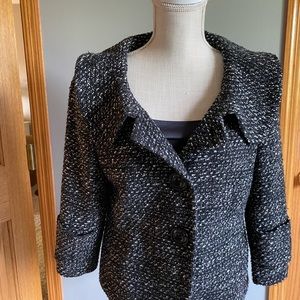 Black and white fitted jacket